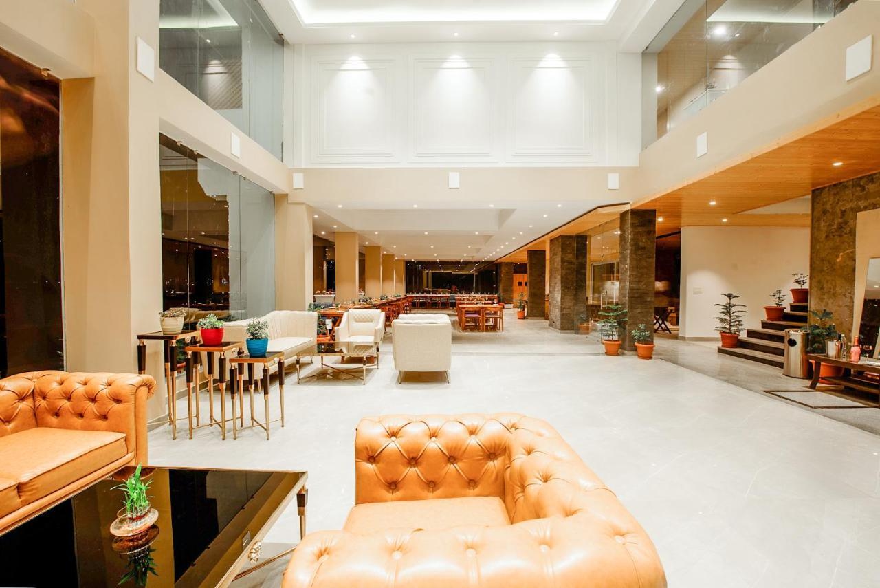 Naturevilas Sarovar Portico - Centrally Heated Manāli Exterior foto